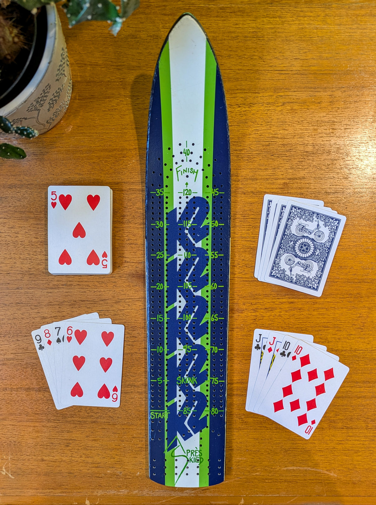 K2 - Skinny Ski Cribbage board