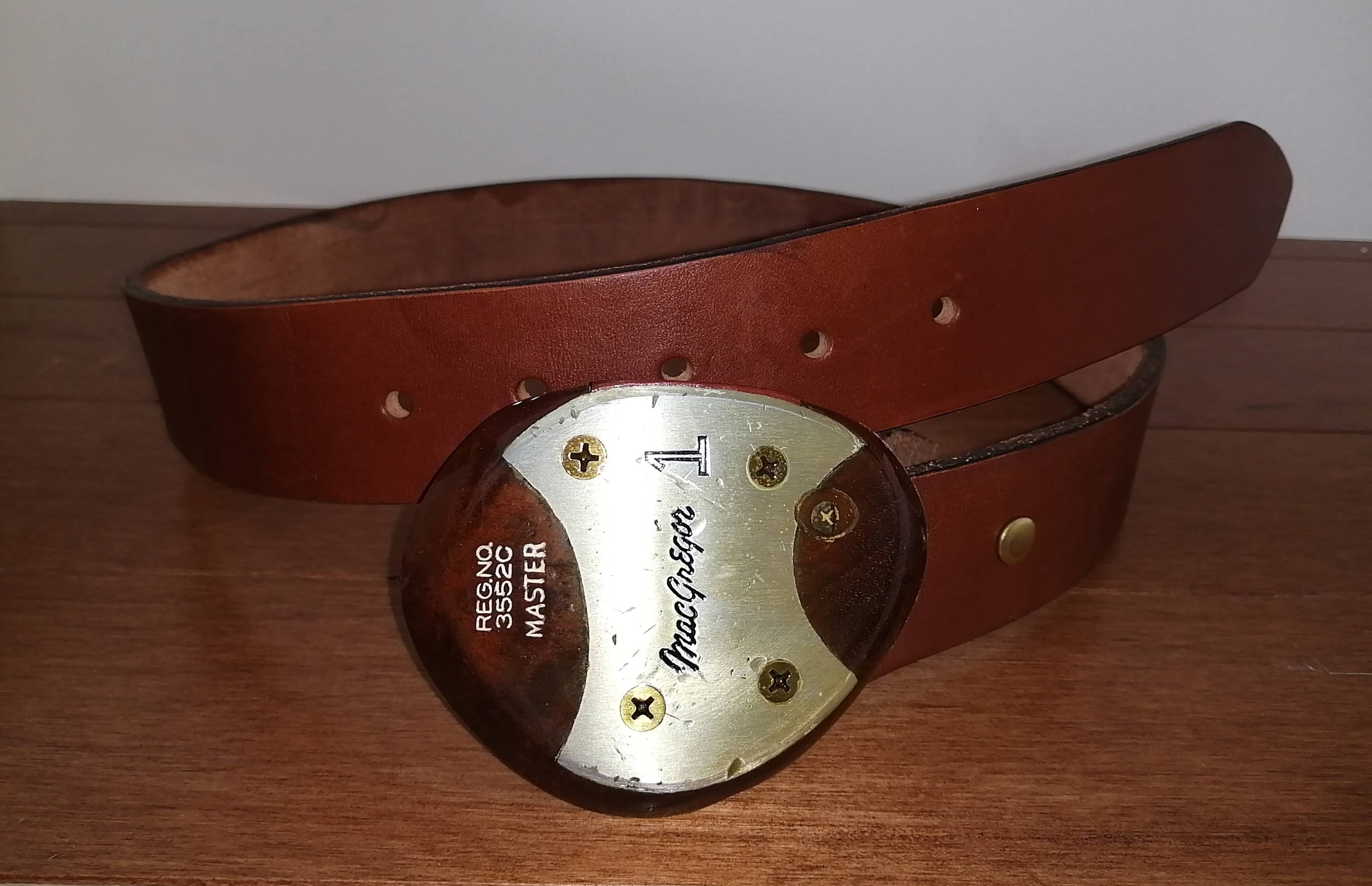 Golf Club Belt Buckle - MacGregor 1