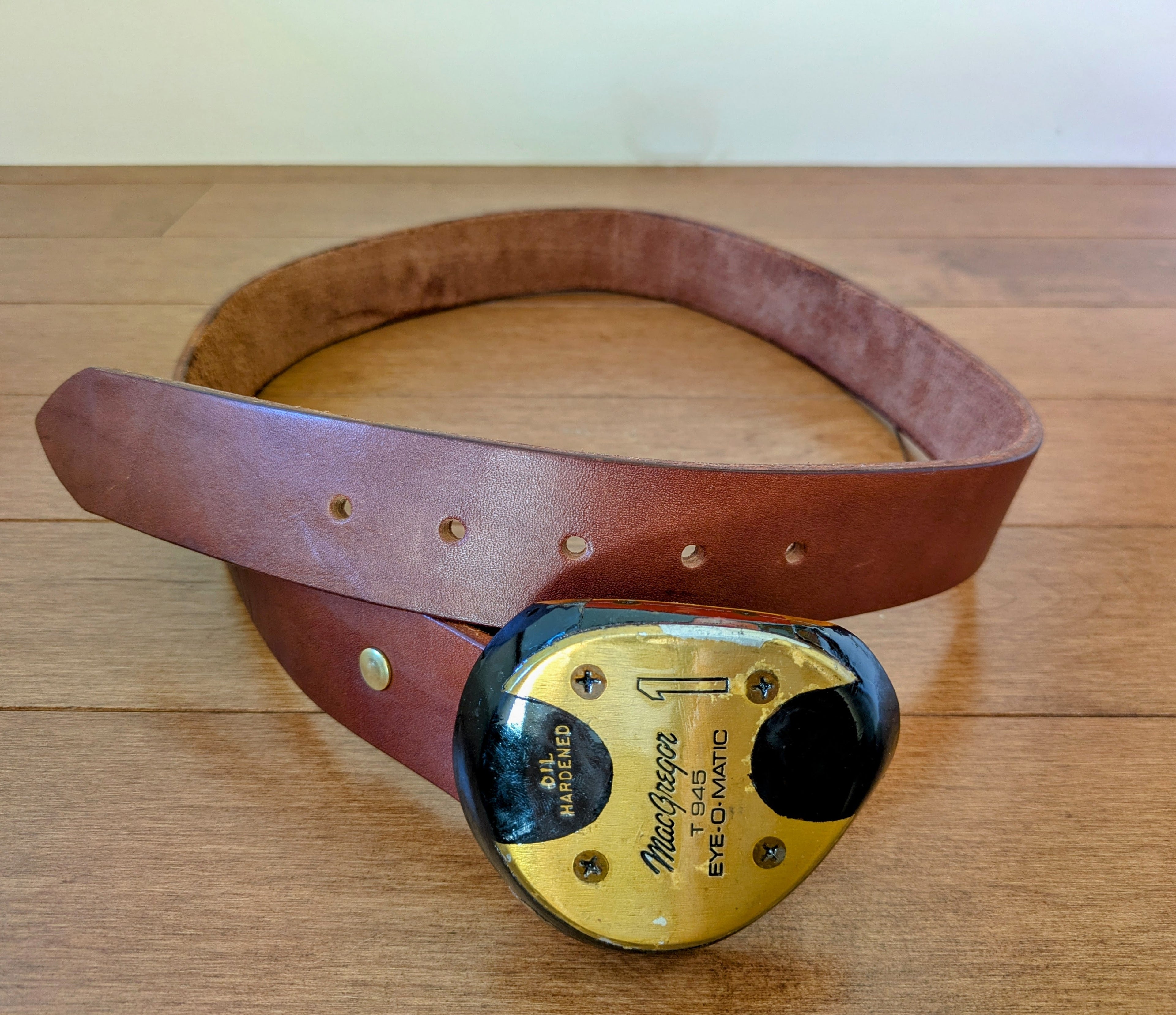 Golf Club Belt Buckle - MacGregor 1