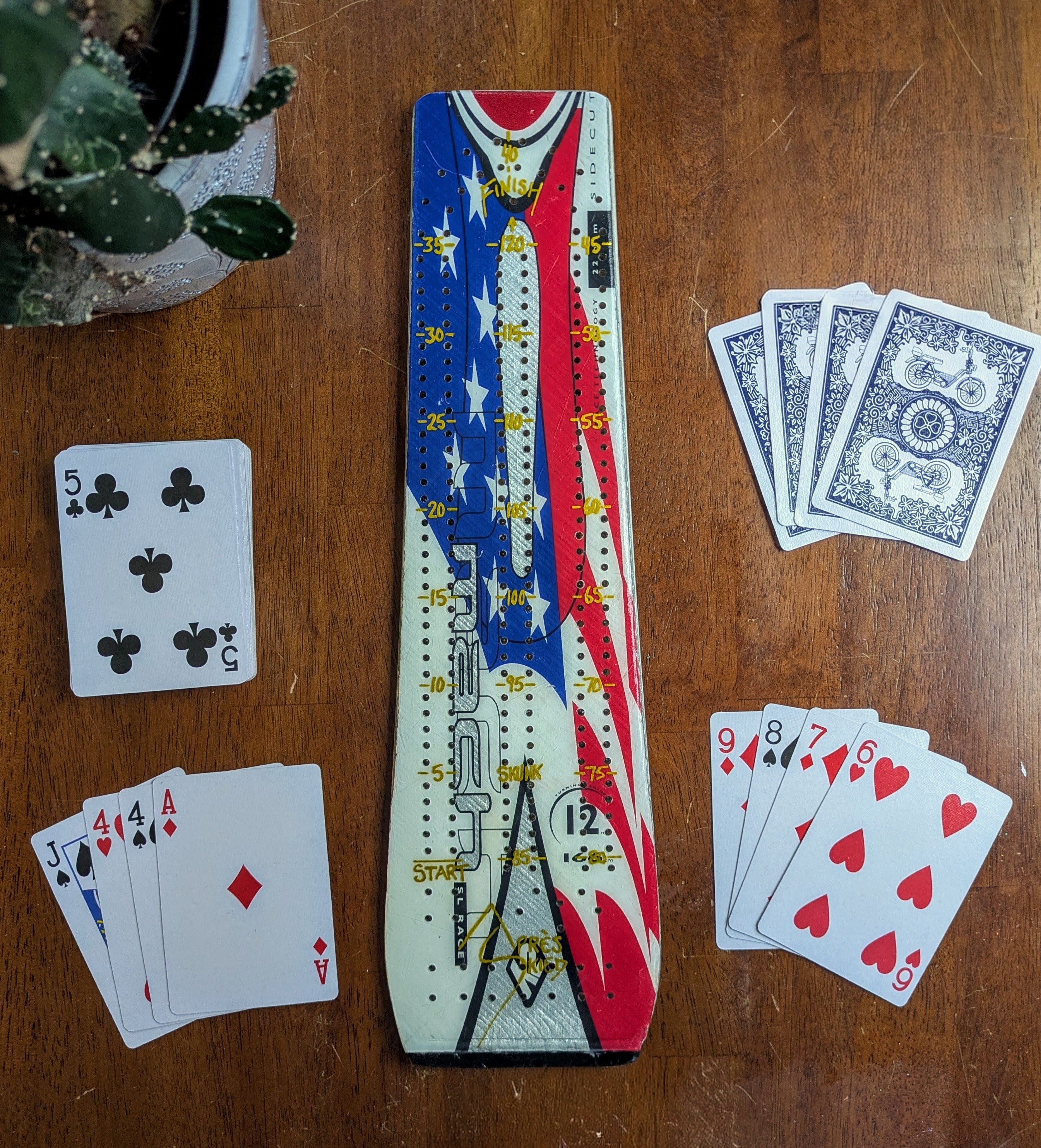 K2 - Ski Tournament Cribbage board